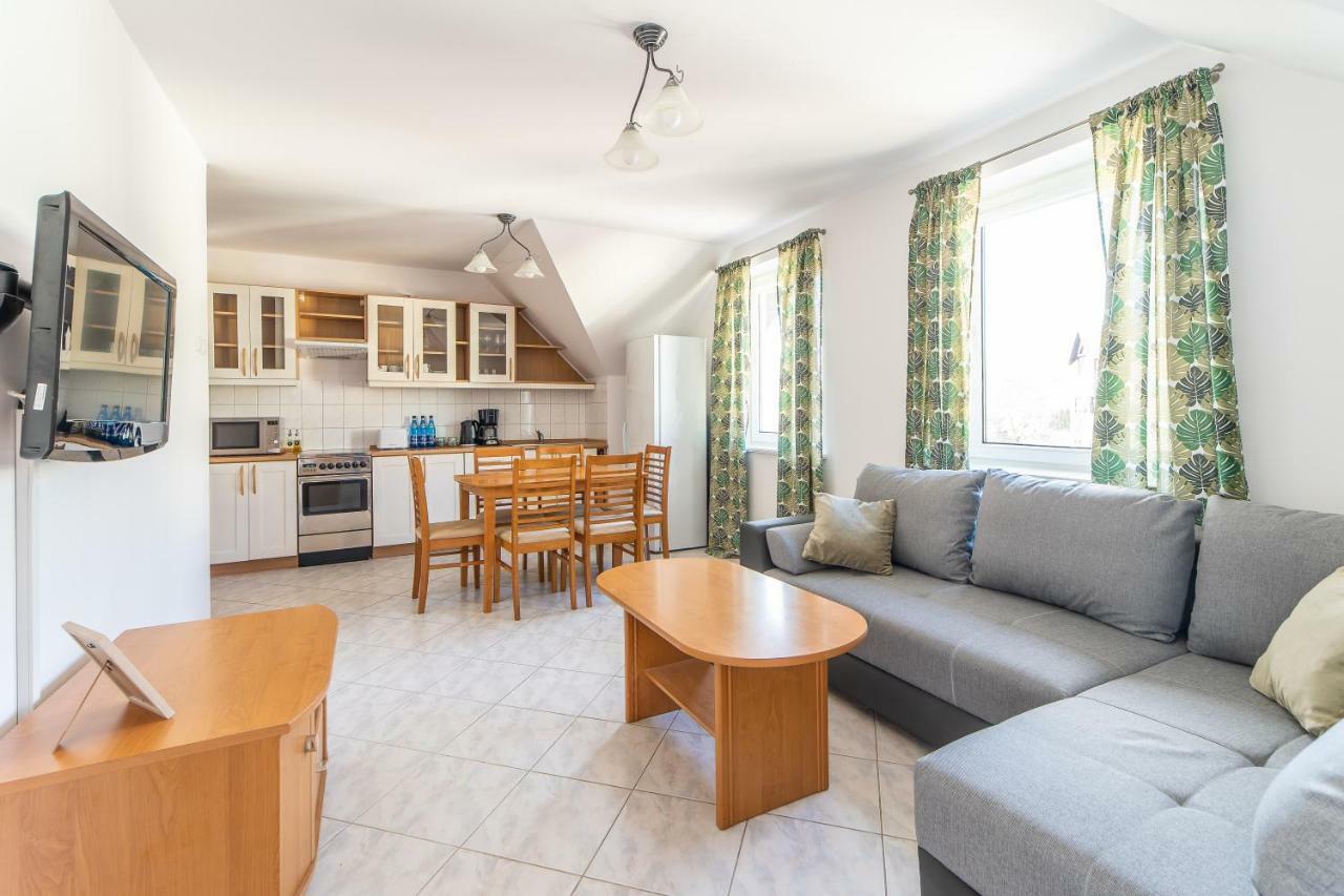 3-Bedroom Apartment Plac Neptuna By Noclegi Renters مينززدرويه المظهر الخارجي الصورة