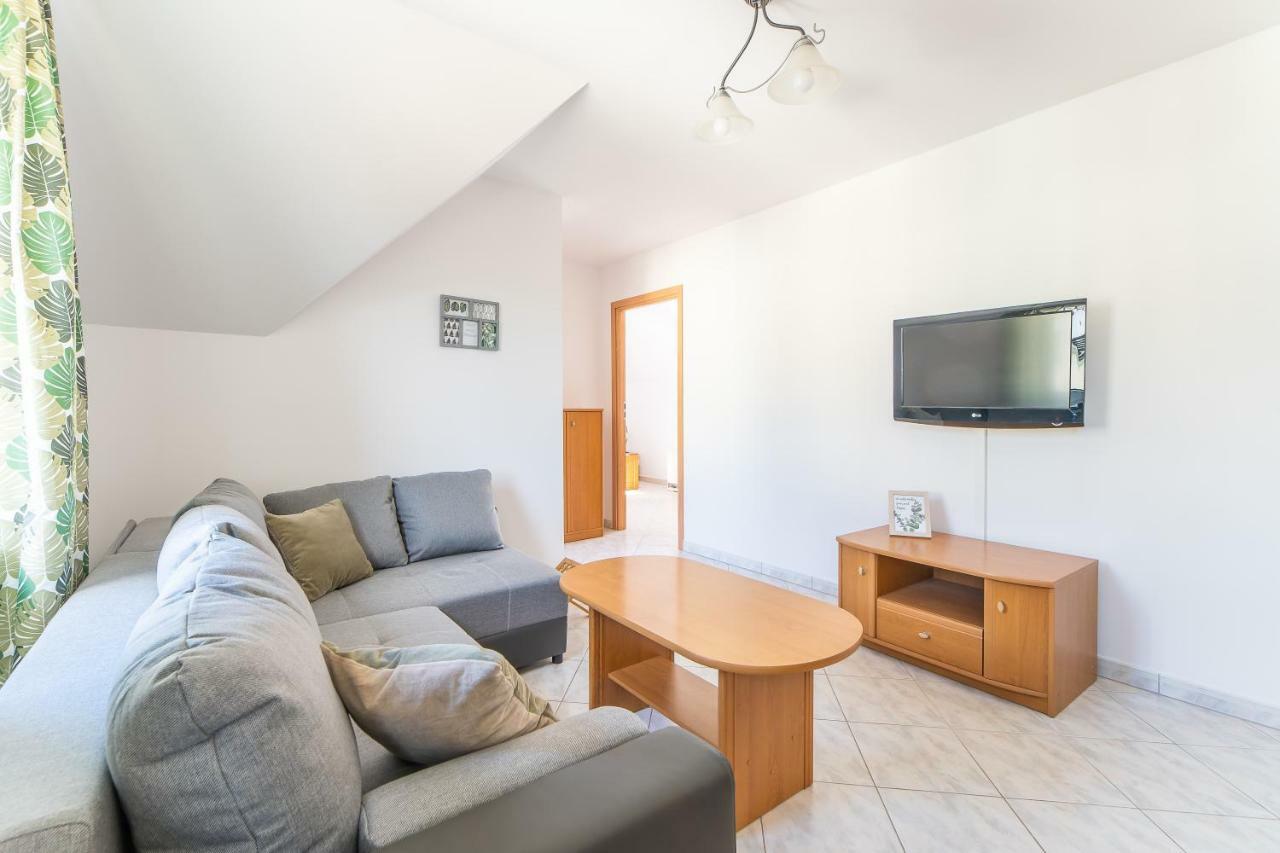 3-Bedroom Apartment Plac Neptuna By Noclegi Renters مينززدرويه المظهر الخارجي الصورة