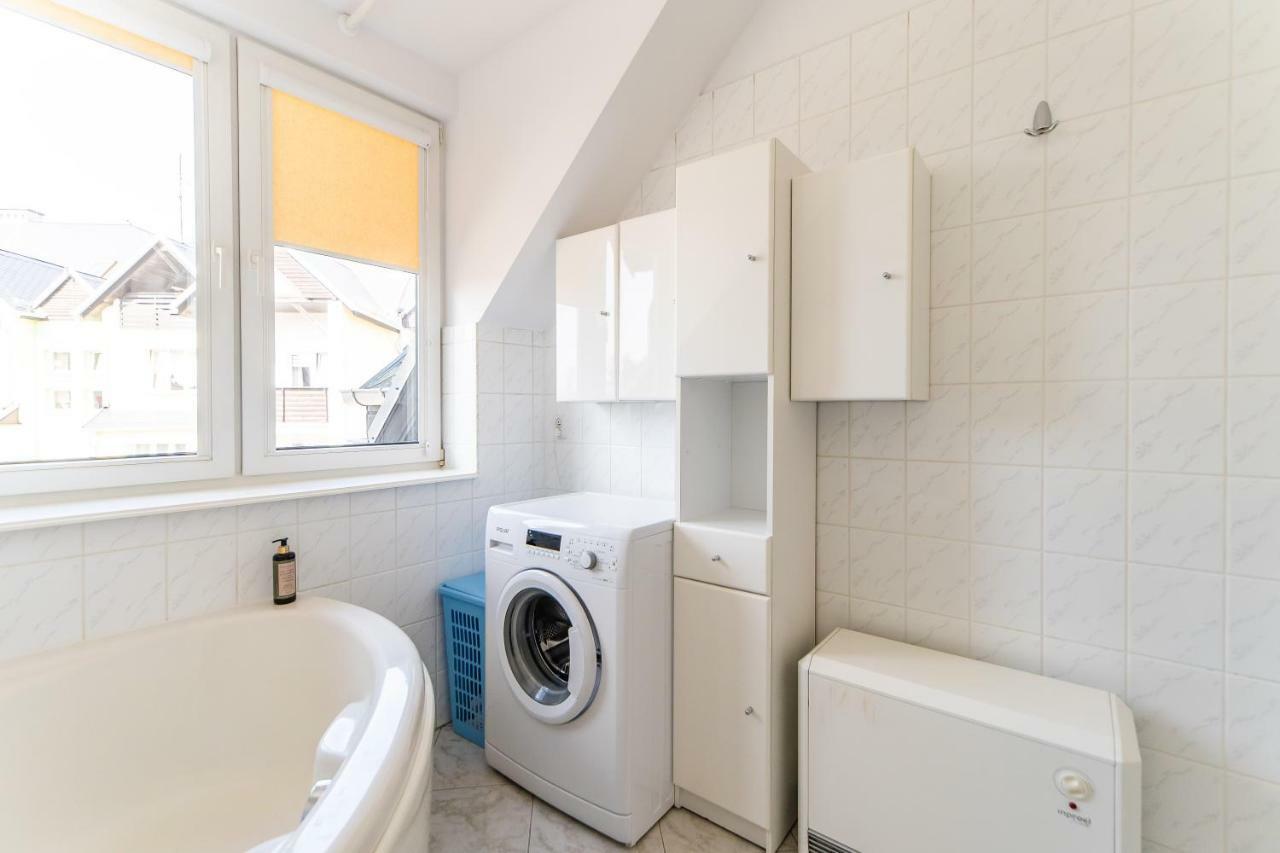 3-Bedroom Apartment Plac Neptuna By Noclegi Renters مينززدرويه المظهر الخارجي الصورة